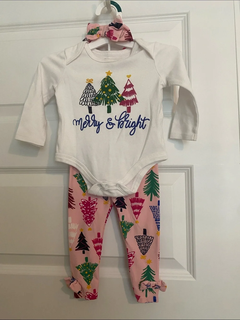 crown & ivy White 'Merry & Bright' Bodysuit with Pink Holiday Tree Leggings